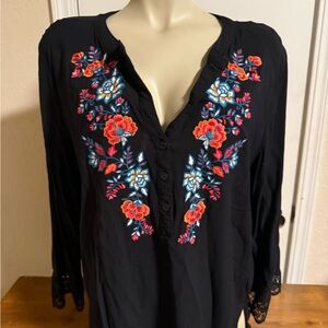 The Pioneer Woman Black Top with Floral Embroidery